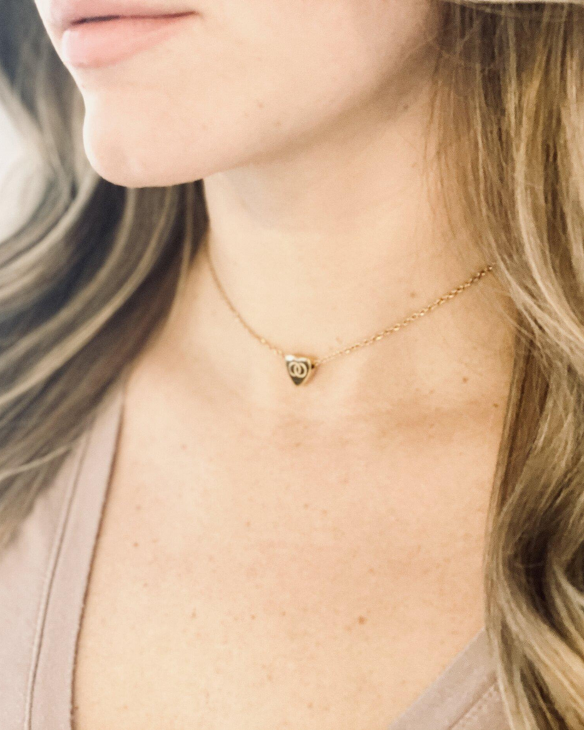 18k Gold Heart Choker